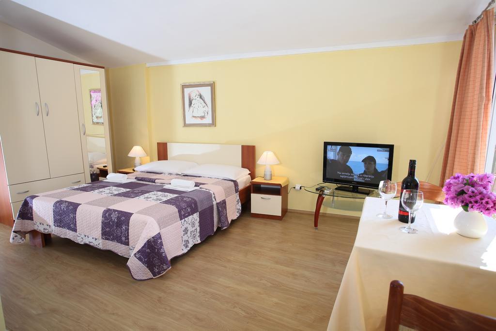 Apartments Kovacic Makarska Ngoại thất bức ảnh