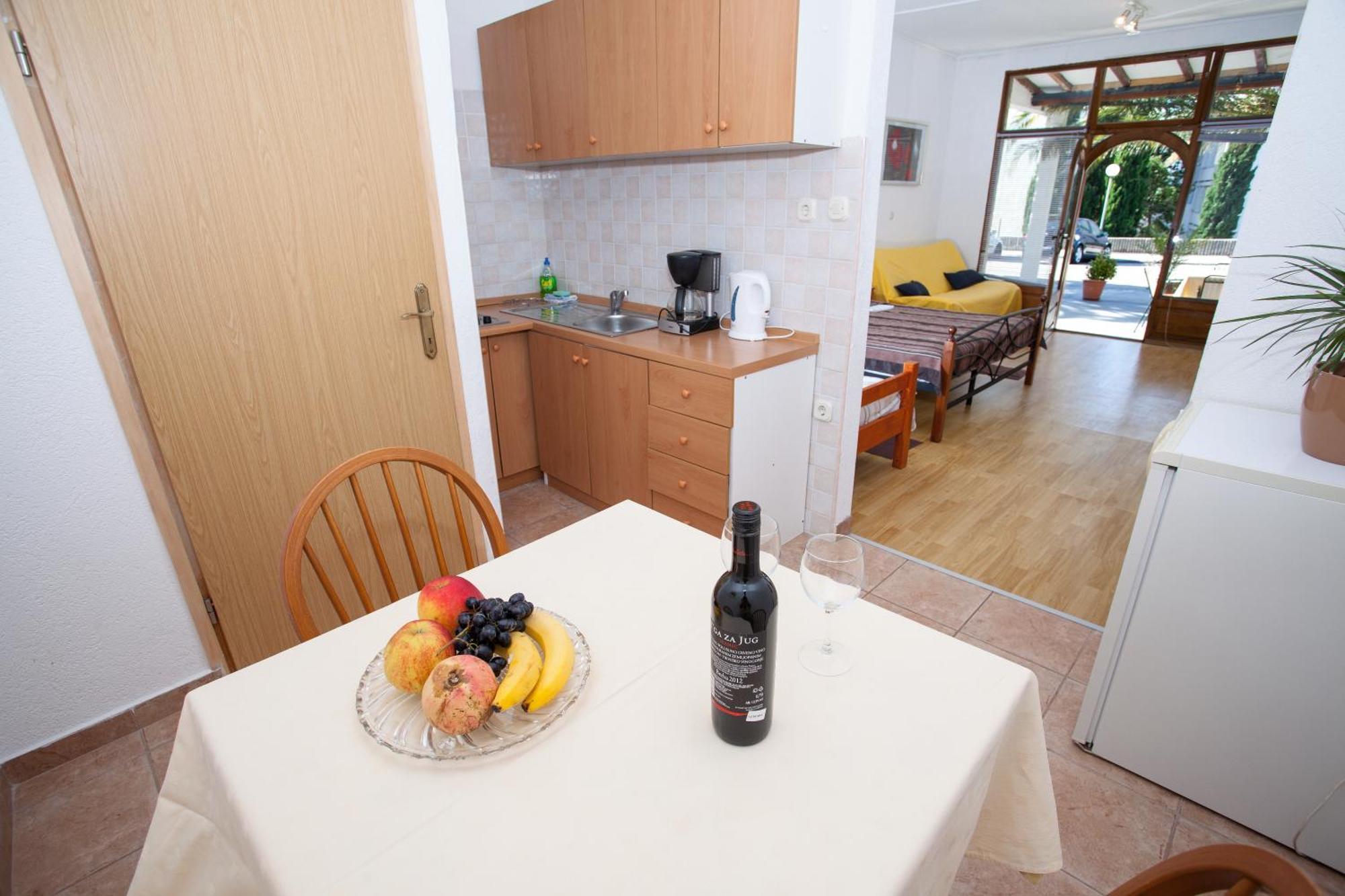 Apartments Kovacic Makarska Phòng bức ảnh