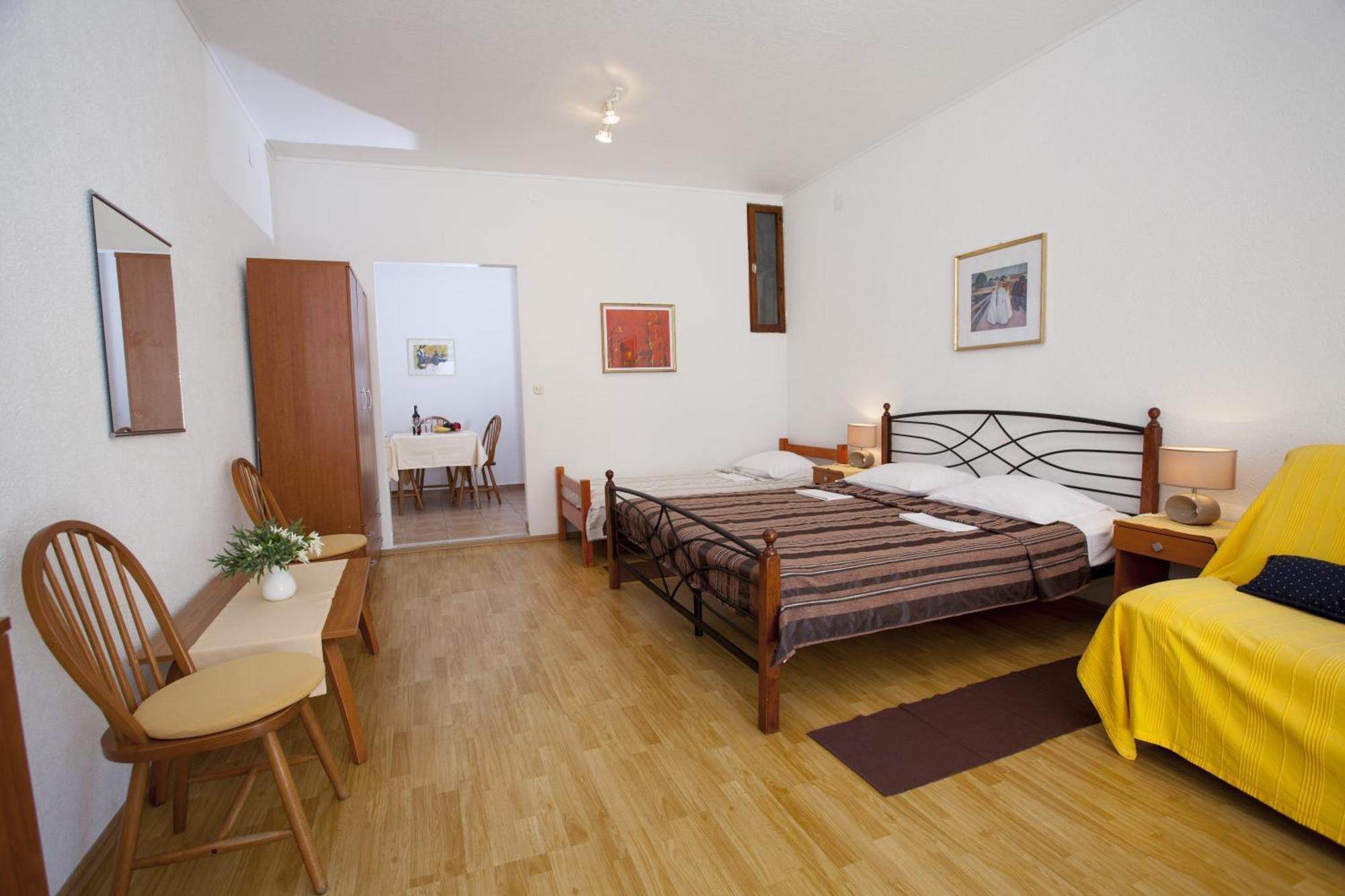 Apartments Kovacic Makarska Phòng bức ảnh