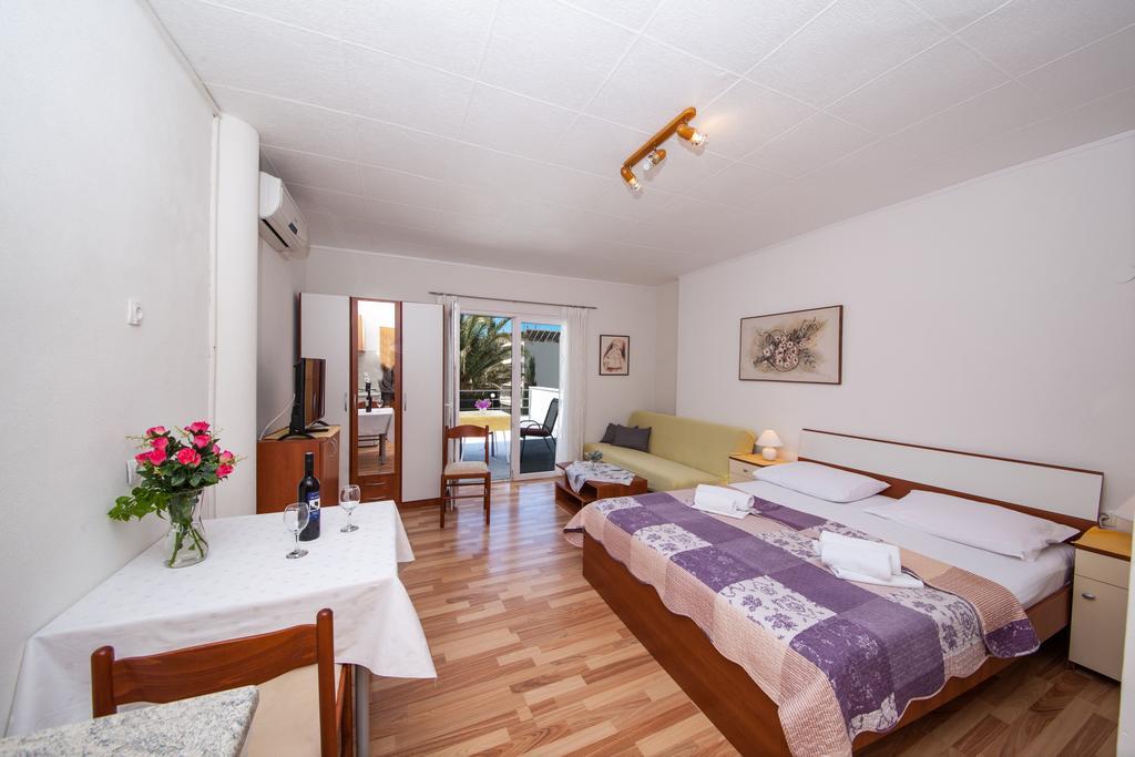 Apartments Kovacic Makarska Ngoại thất bức ảnh