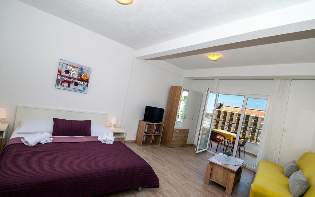 Apartments Kovacic Makarska Ngoại thất bức ảnh